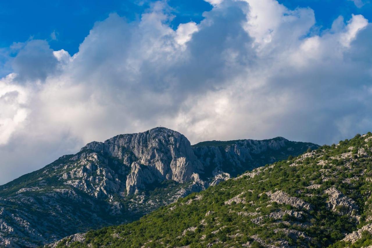 Apartmani Verica Karlobag Bagian luar foto