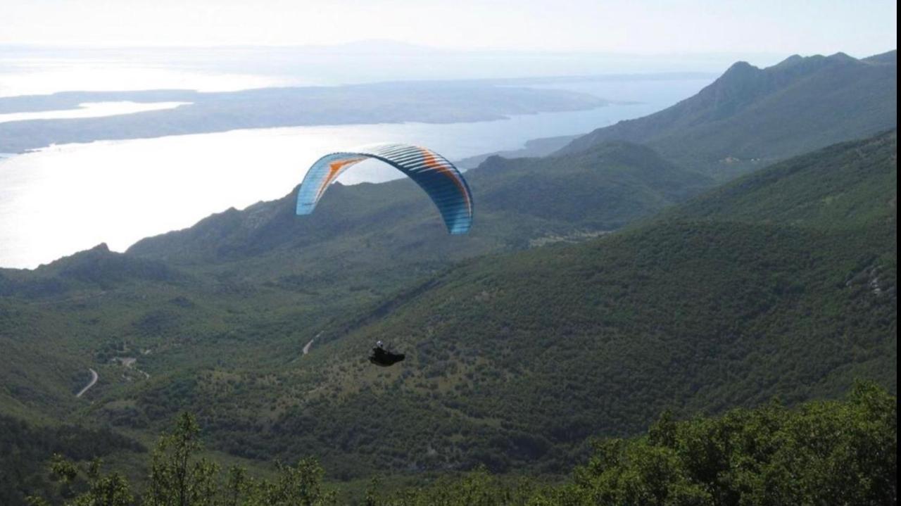Apartmani Verica Karlobag Bagian luar foto