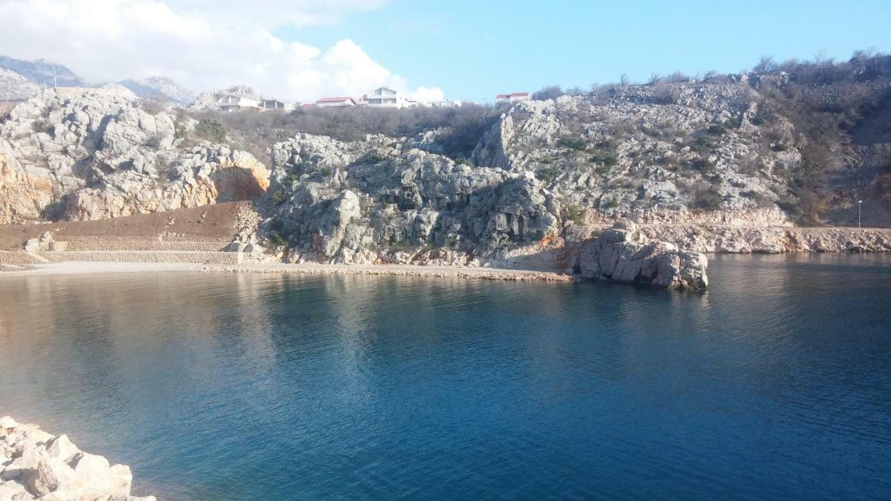 Apartmani Verica Karlobag Bagian luar foto