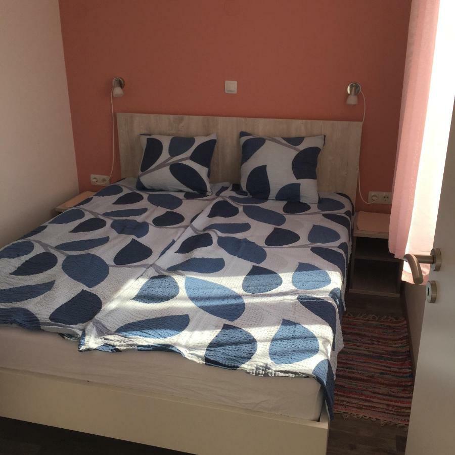 Apartmani Verica Karlobag Bagian luar foto