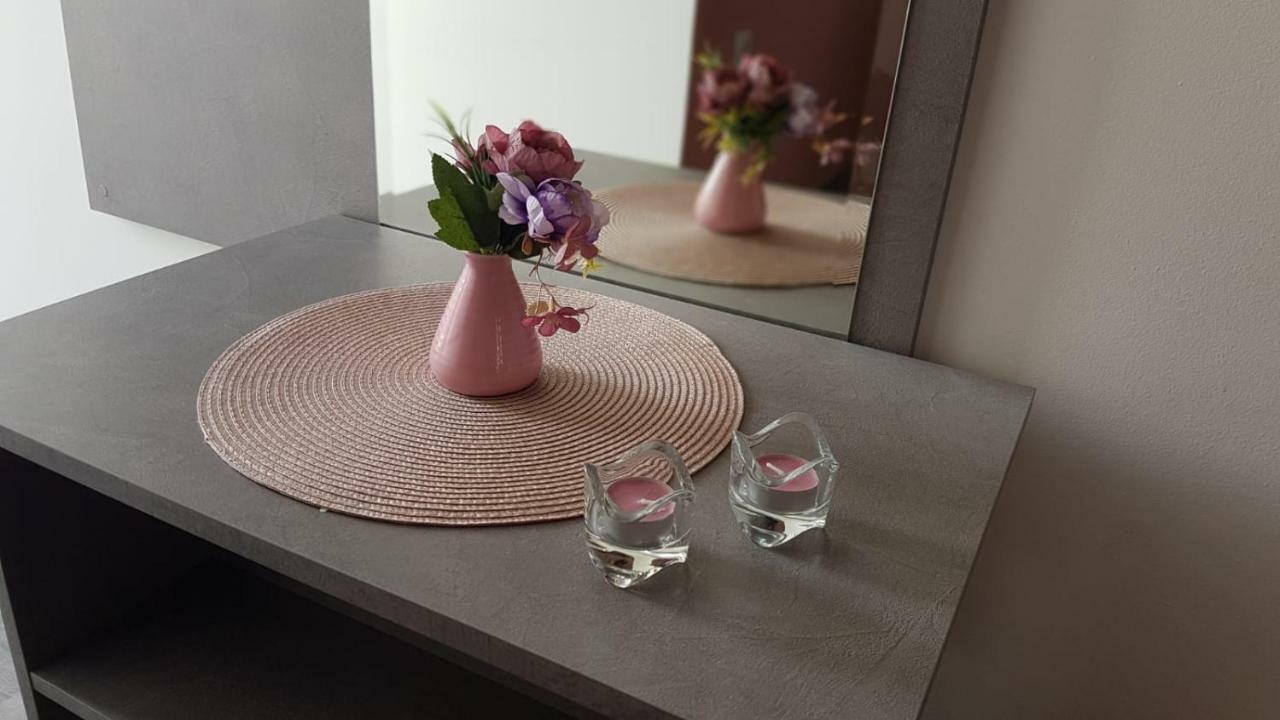 Apartmani Verica Karlobag Bagian luar foto