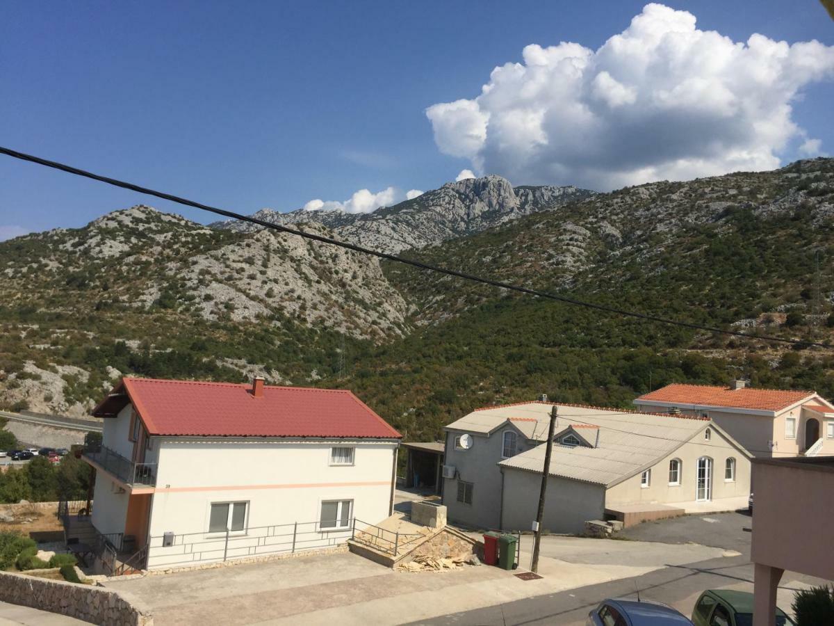 Apartmani Verica Karlobag Bagian luar foto