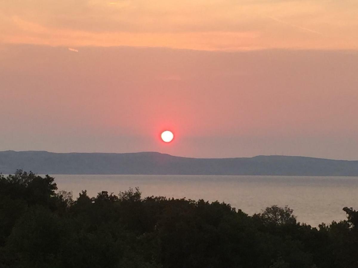 Apartmani Verica Karlobag Bagian luar foto