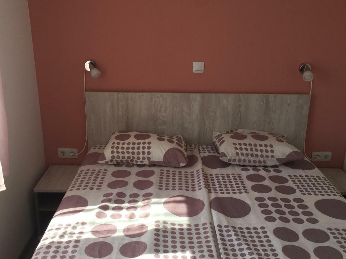 Apartmani Verica Karlobag Bagian luar foto