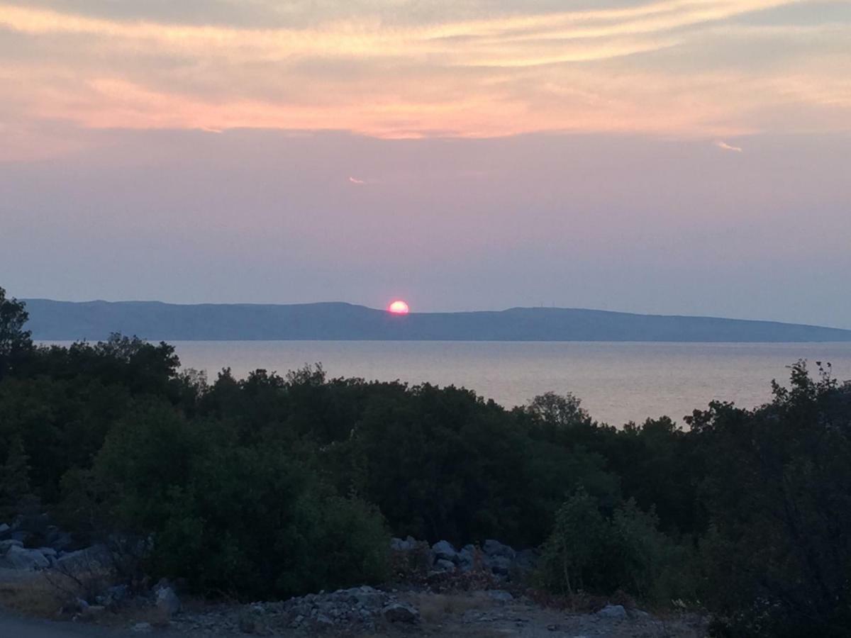 Apartmani Verica Karlobag Bagian luar foto