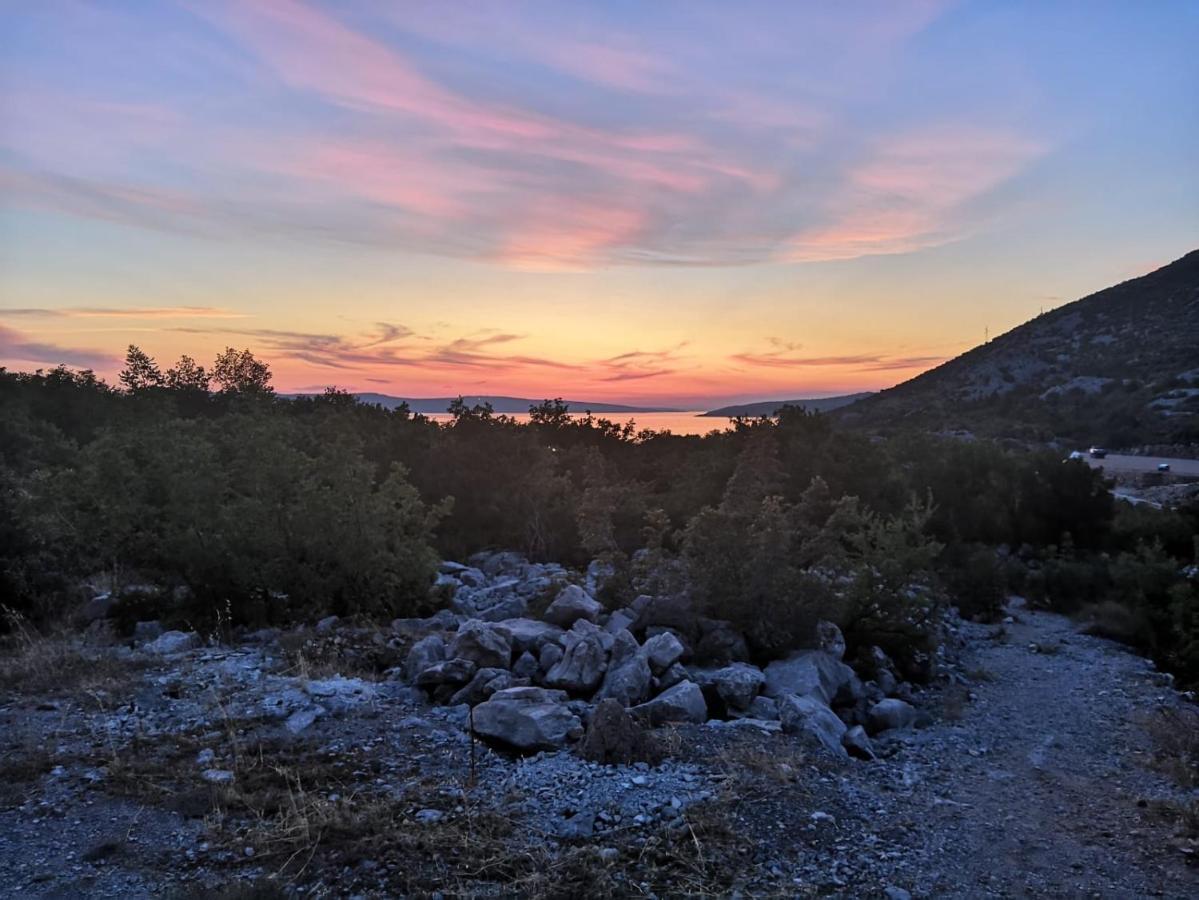 Apartmani Verica Karlobag Bagian luar foto